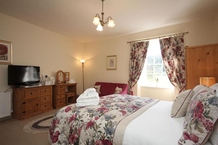 Bed & Breakfast Mill House Dunster