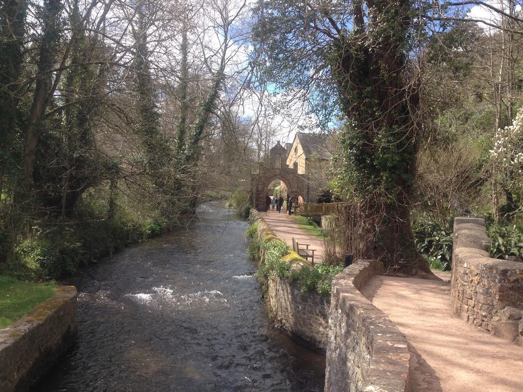 Mill House 3*